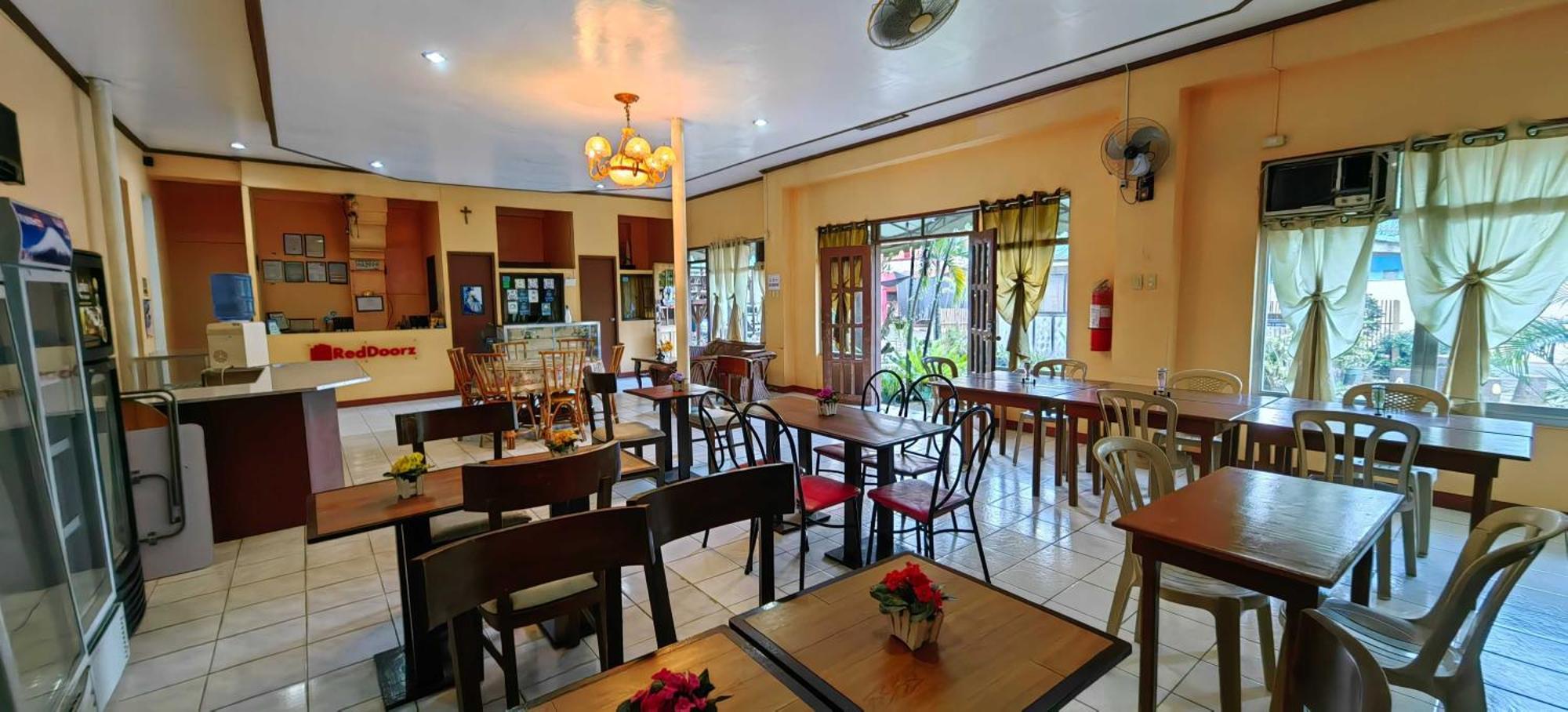 Oyo 1038 William Hearts Pension Puerto Princesa Eksteriør bilde