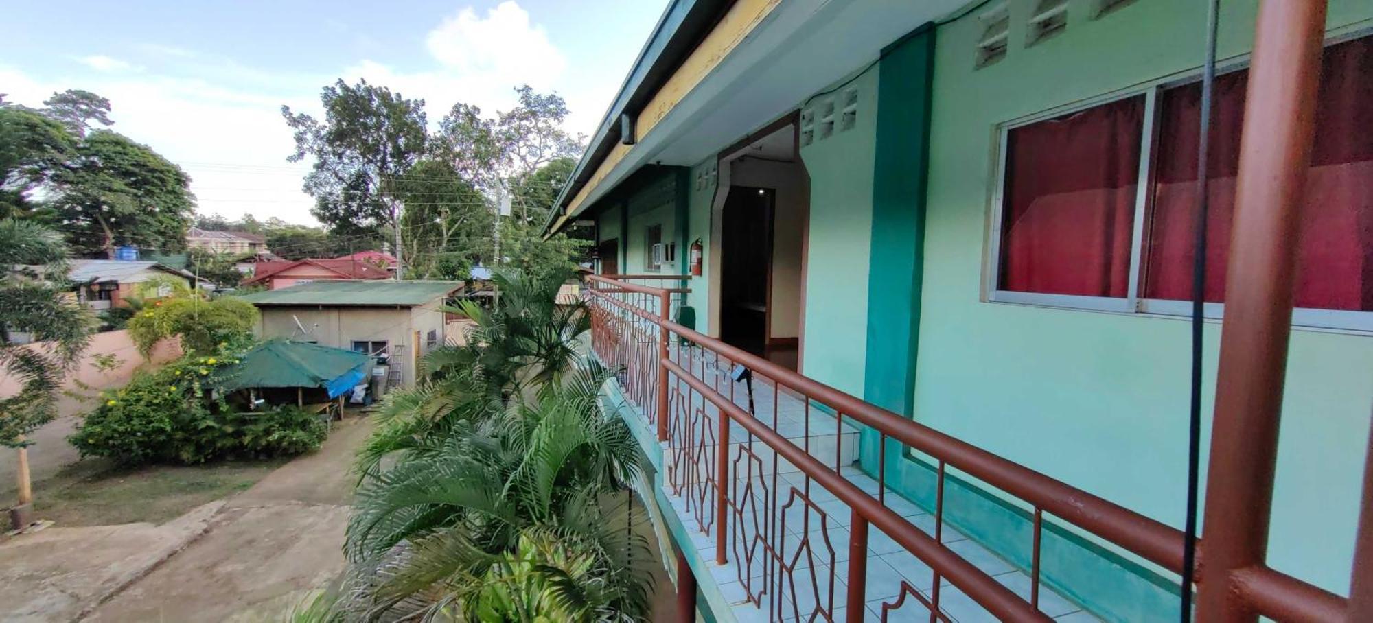 Oyo 1038 William Hearts Pension Puerto Princesa Eksteriør bilde